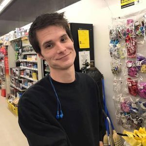 Meet your Posher, Christopher